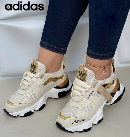 Zapatos Adidas Fashion Beige Dama: Estilo y Comodidad